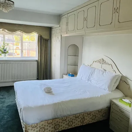 Unwind In Comfort At Cosy Caradus Free Parking Hébergement de vacances *