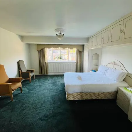 Hébergement de vacances Unwind In Comfort At Cosy Caradus Free Parking *